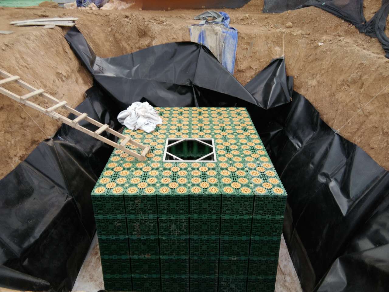 甘肃省_展示馆雨水收集利用系统模块水池项目工程